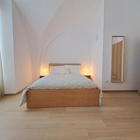 مبيت وإفطار لوتشرا La Casa Sull Arco المظهر الخارجي الصورة