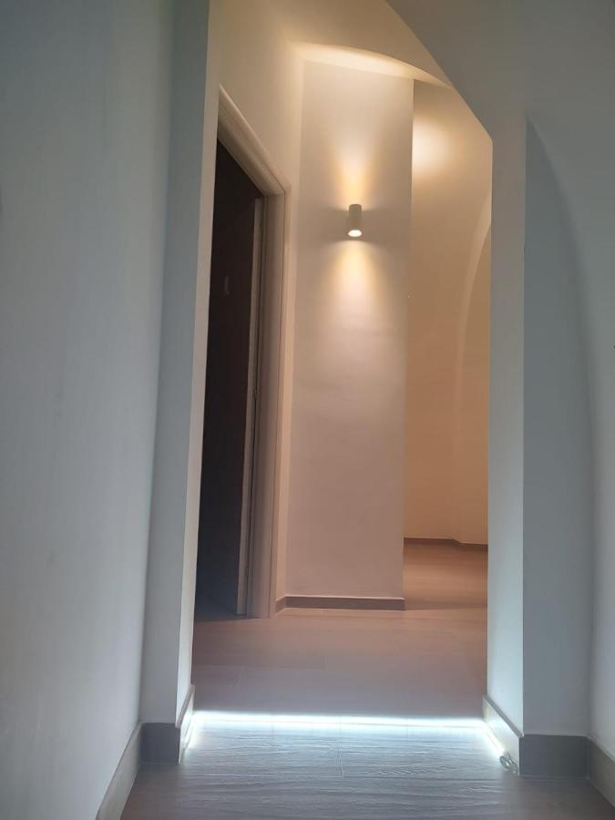 مبيت وإفطار لوتشرا La Casa Sull Arco المظهر الخارجي الصورة